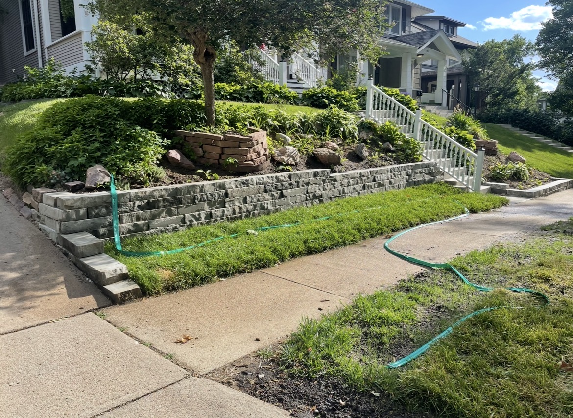 Stone Retaining Wall — Stone wall & plantings