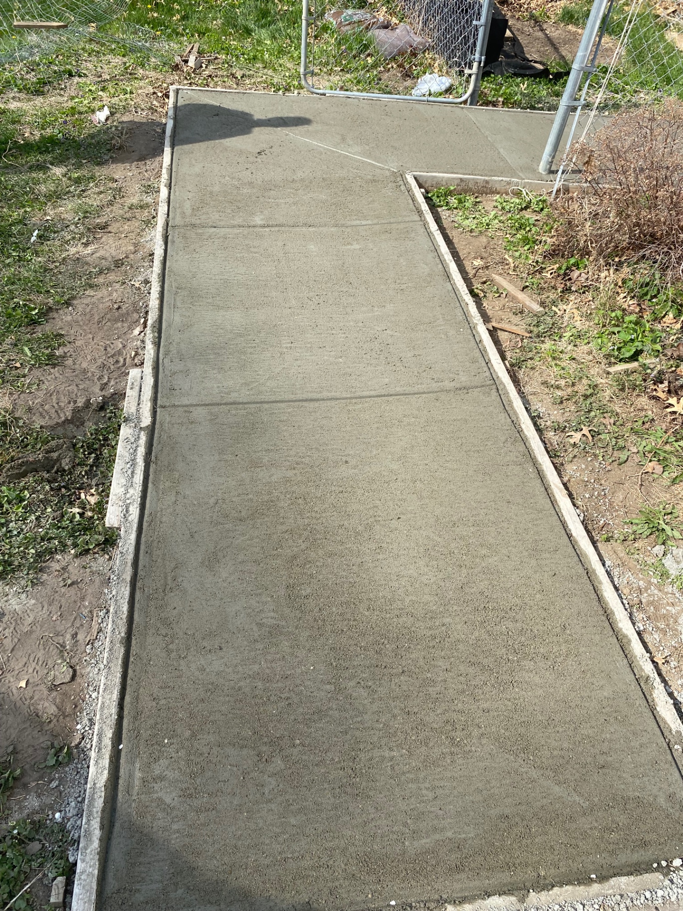 Side-Yard Concrete Walkway — Walkway view